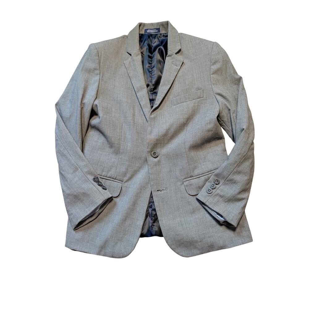 IZOD Boys blazer size 14; Boys Gray Jacket, Missing Button